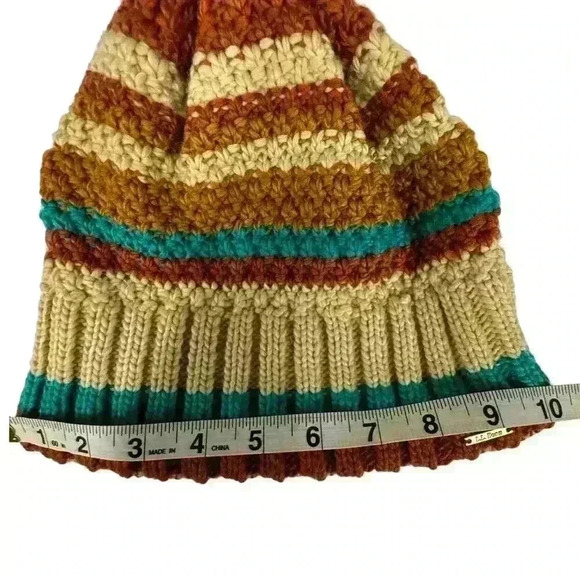 L.L.BREAN Women's Wicked Cozy Knit Pom Hat, Stripe NWOT OSFM - Picture 5 of 6